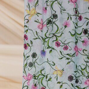 Vela baby blue floral standard